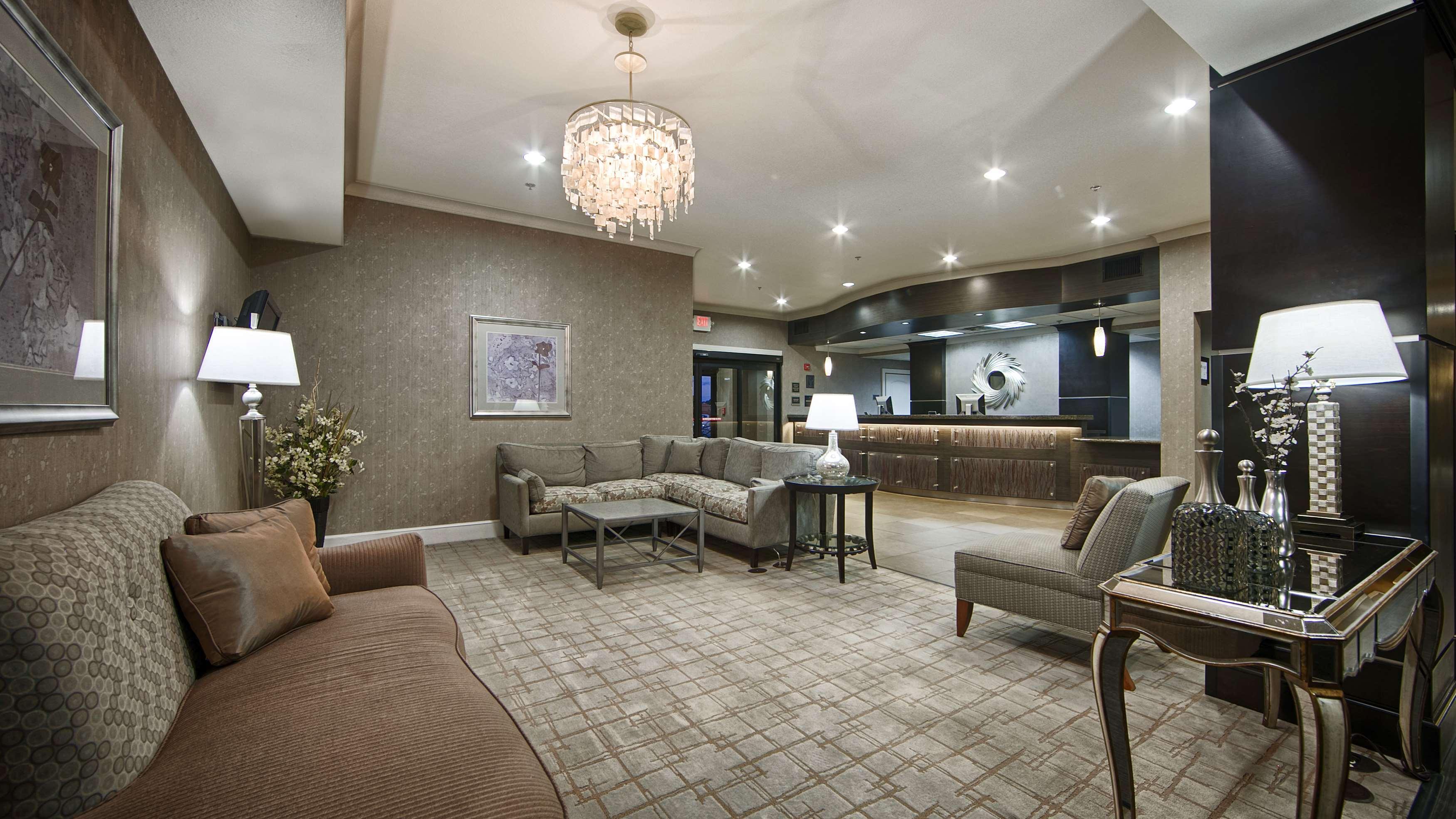 Best Western Plus Texarkana Inn And Suites Exterior photo